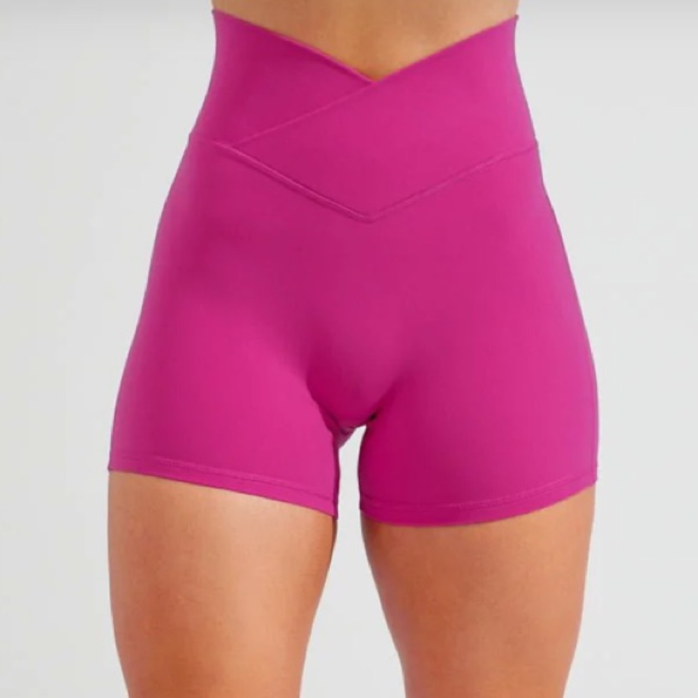 BuffBunny Siren Short - Sugar
